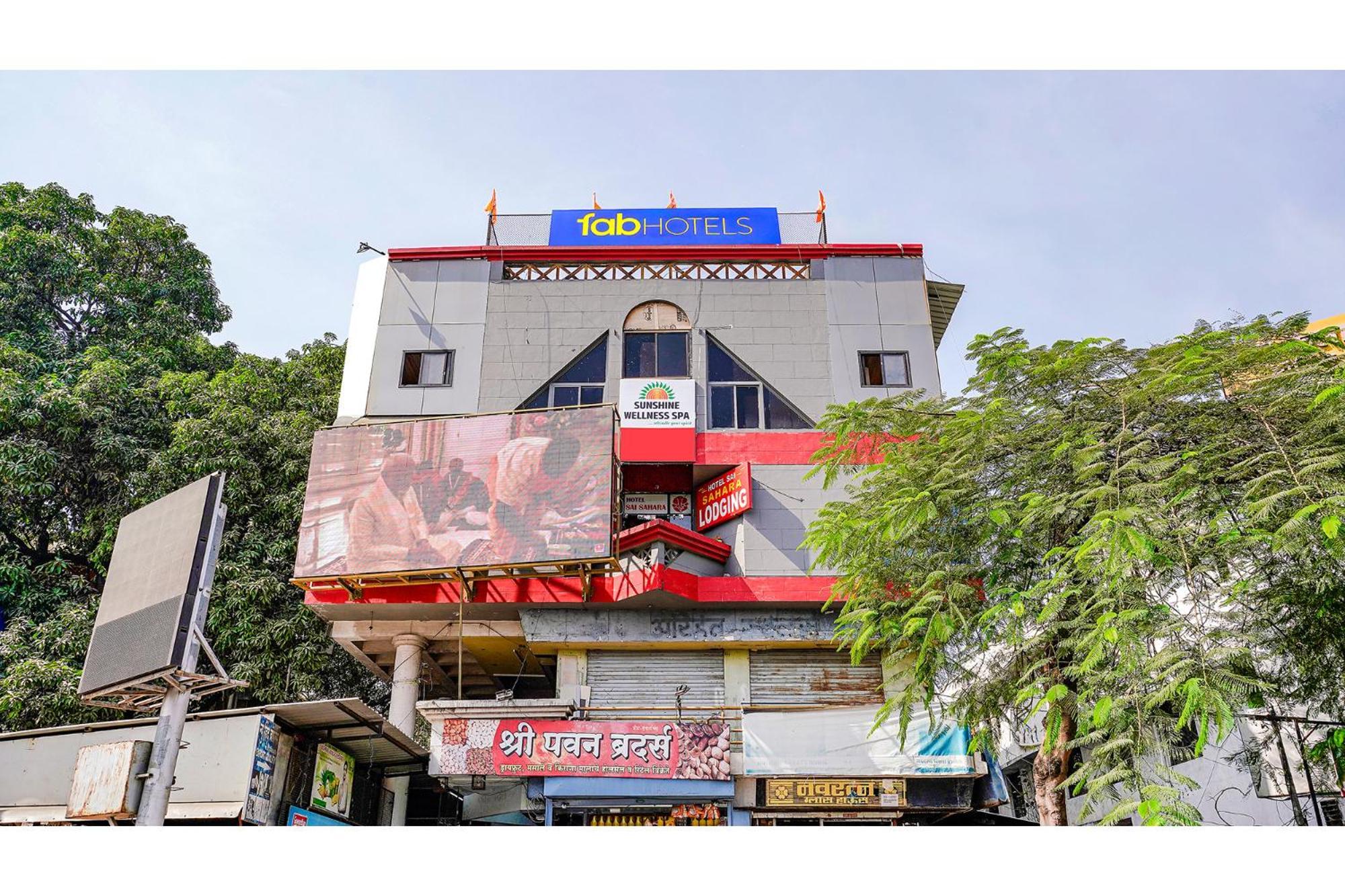 Fabexpress Sai Lodging I - Nr Nashik Railway Station Exterior foto